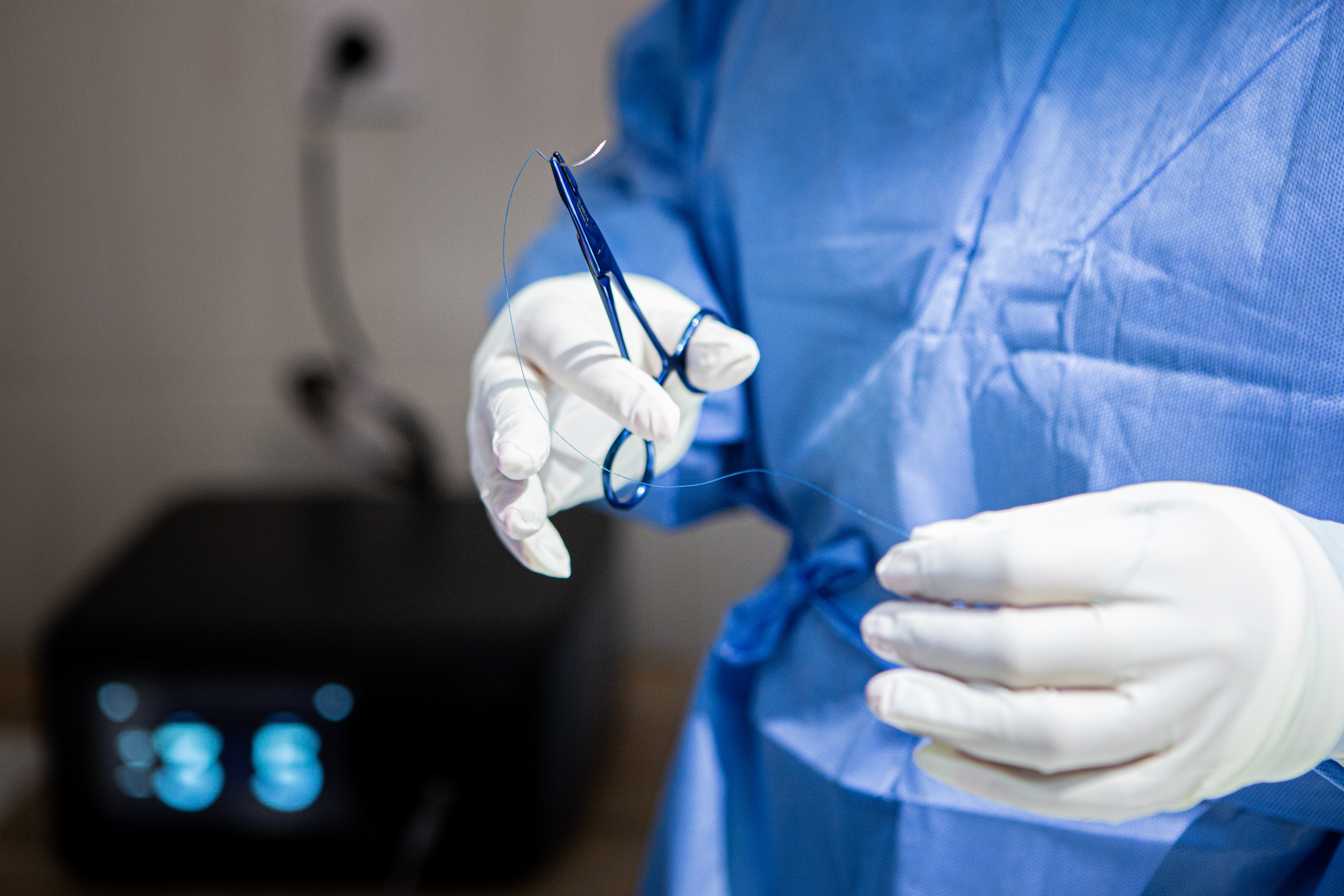 Lágysebészeti beavatkozás az Ebklinikán, Csongrád